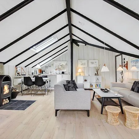 Сasa de vacaciones 1525-aakirkeby-poserekrogen-4