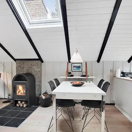 1525-aakirkeby-poserekrogen-4 *