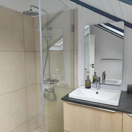 בית נופש 1525-aakirkeby-poserekrogen-4 Vester Somarken
