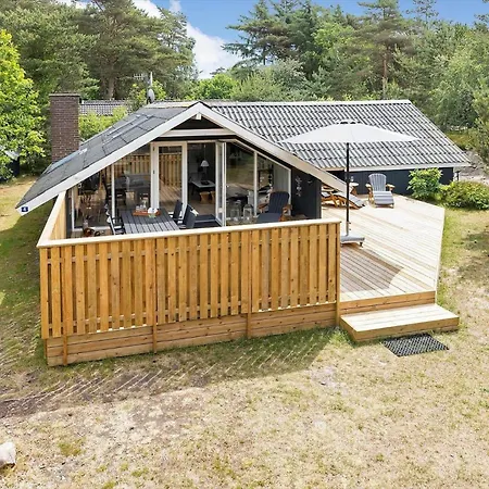 1525-aakirkeby-poserekrogen-4 *